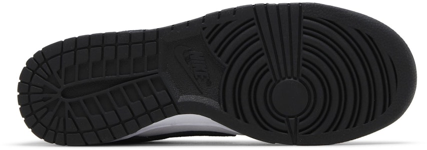 耐吉 Dunk Low SE '麂皮熊貓' FQ8249-100 Shop 耐吉 Dunk Low SE '麂皮熊貓' FQ8249-100