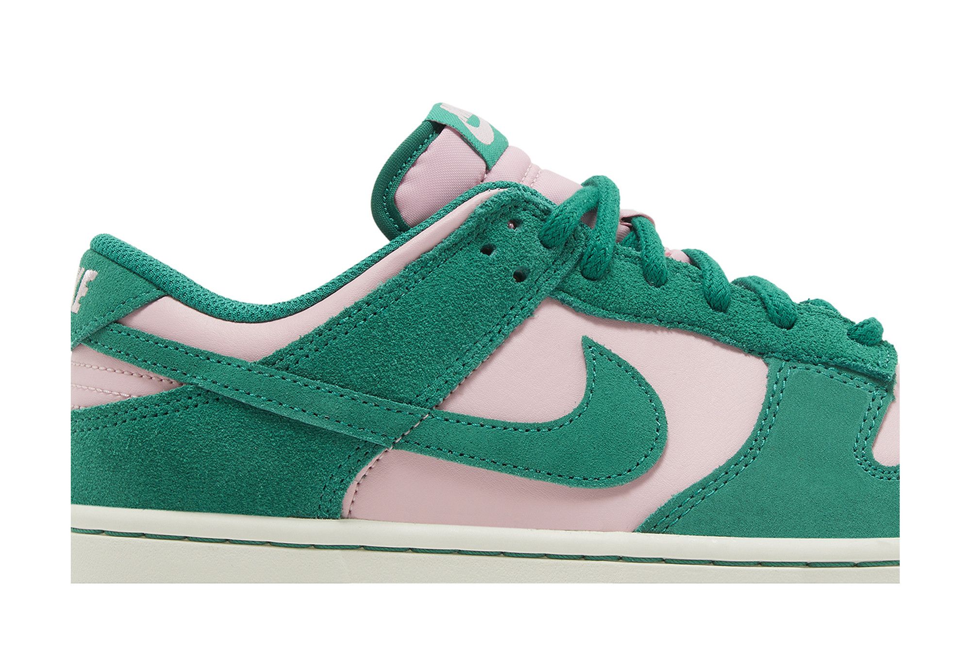Lookbook Nike Dunk Low SE ''The Masters Back 9 Collection'' edizione limitata FZ0549-600