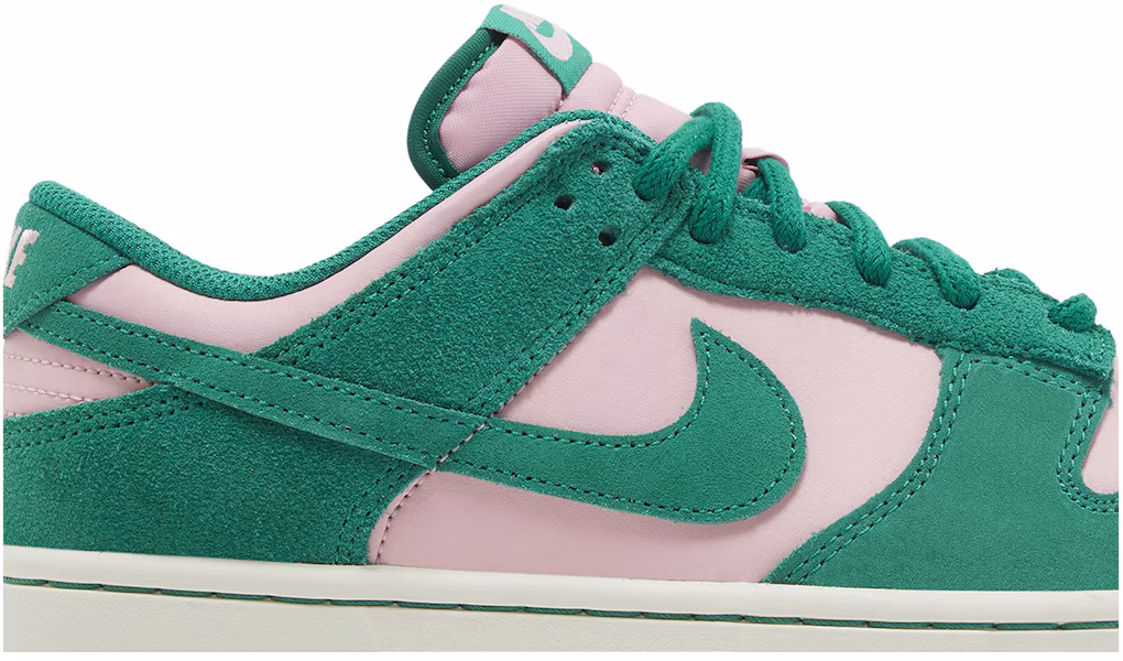 Nike Dunk Low SE ''Collection Masters Back 9'' FZ0549-600 Lookbook Nike Dunk Low SE ''Collection Masters Back 9'' FZ0549-600