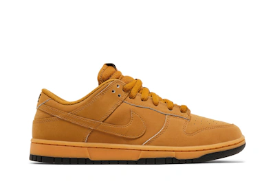 Nike Dunk Low SE 'Wheat'