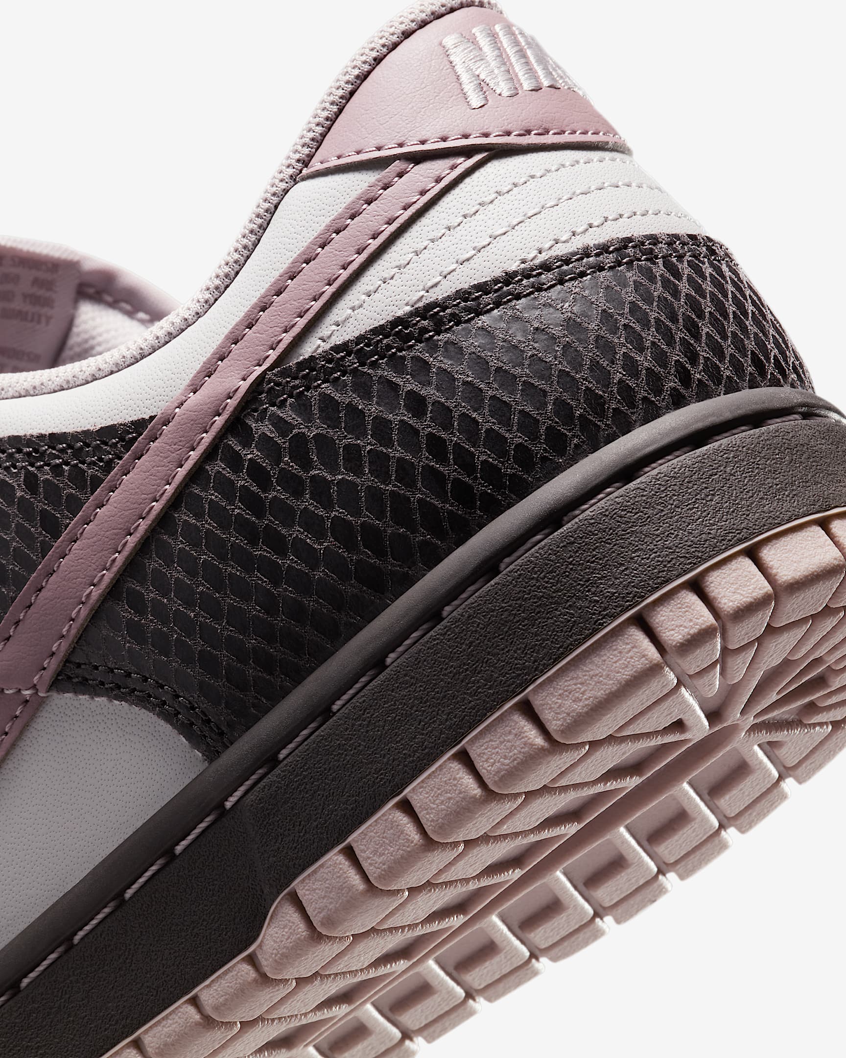 Cheap 耐克Dunk Low SE 低帮板鞋 HV6932-299