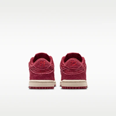 Nike Dunk Low SE Team Crimson/Team Crimson/Sand Drift/Team Crimson IB5723-600 Details for Nike Dunk Low SE Team Crimson/Team Crimson/Sand Drift/Team Crimson IB5723-600