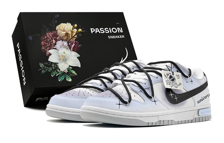 Buy ナイキ ダンク ロー "宇宙飛行士" スペシャルボックス DH9765-102-474215