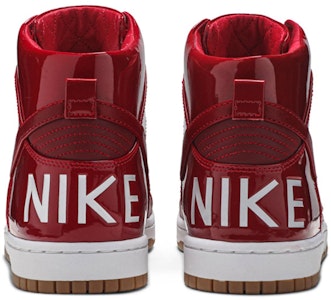 Nike Dunk Lux SP 'Merah Gym' 718790-661 Details for Nike Dunk Lux SP 'Merah Gym' 718790-661