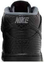 耐克Dunk中帮高端款“万圣节-无头骑士” FQ8749-010 Sizing 耐克Dunk中帮高端款“万圣节-无头骑士” FQ8749-010