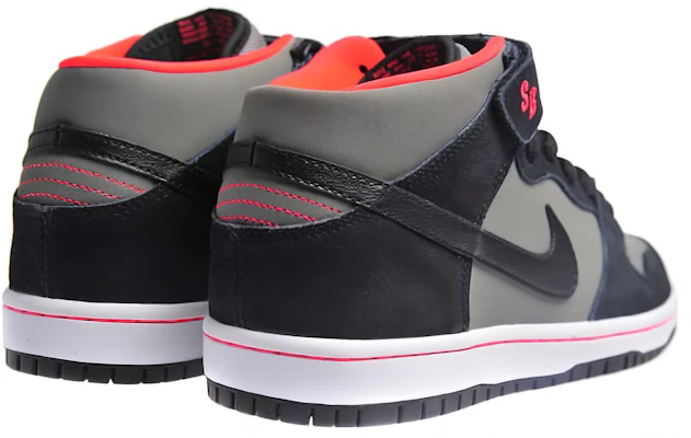 Nike Dunk Mid SB ''Nero'' 314383-018 Lookbook Nike Dunk Mid SB ''Nero'' 314383-018