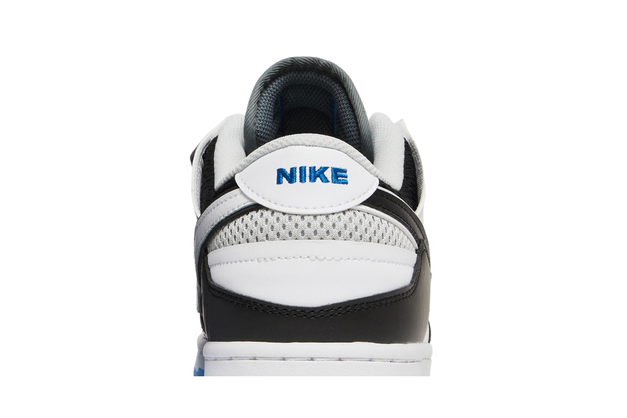 Sizing Nike Dunk Scrap ''Mismatch'' - Mismatched Sneakers DN5381-001