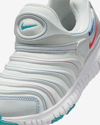 ナイキ ダイナモ フリー 343738-105 Sizing ナイキ ダイナモ フリー 343738-105