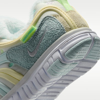 Cheap (PS) Nike Dynamo Free Voile/Blanc/Bleu Glacier/Argent Métallique IM6694-101