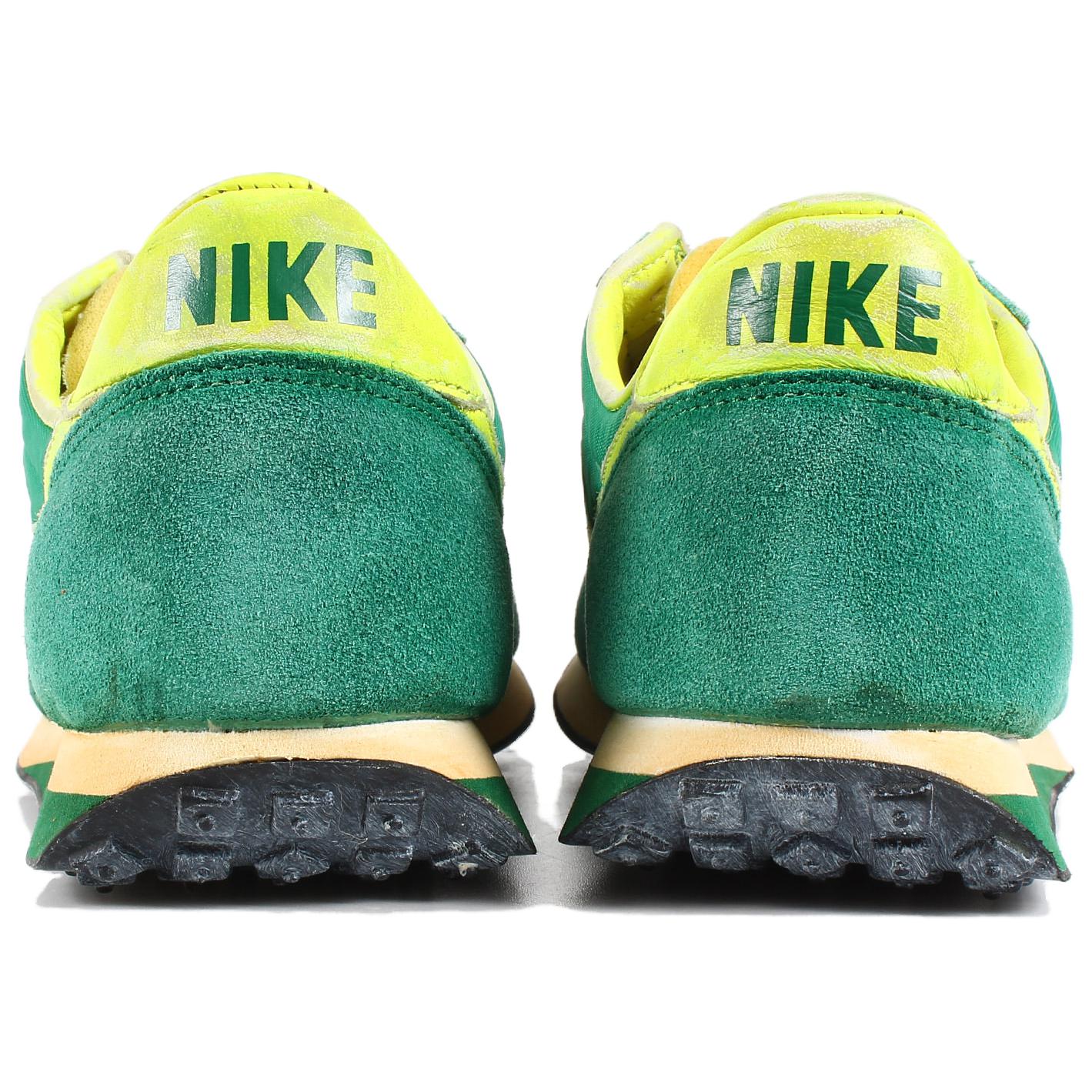 Shop 耐克精英VNTG NRG '松绿' 535654-333