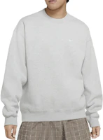 Nike Embroidered Logo Crewneck Sweatshirt Gray Long Sleeve CV0554-050 Nike Embroidered Logo Crewneck Sweatshirt Gray Long Sleeve CV0554-050