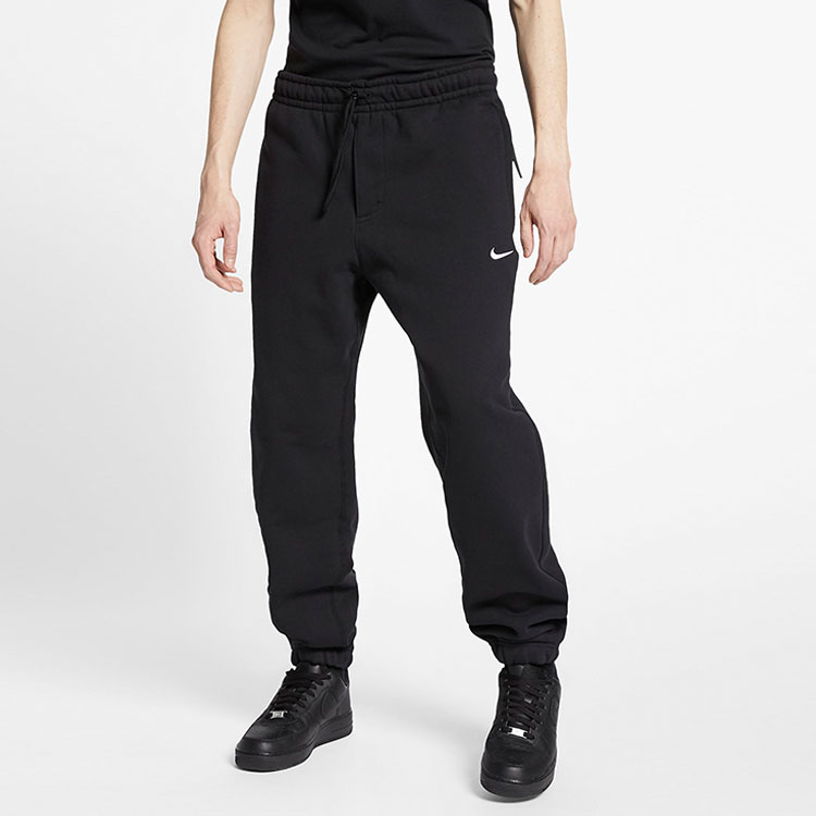 Shop Nike 刺繡Logo刷毛運動長褲 冬季黑色 AV8279-010