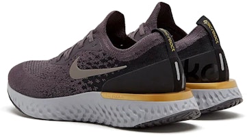Shop Nike Epic React Flyknit Dunkelviolett Ash AQ0067-009