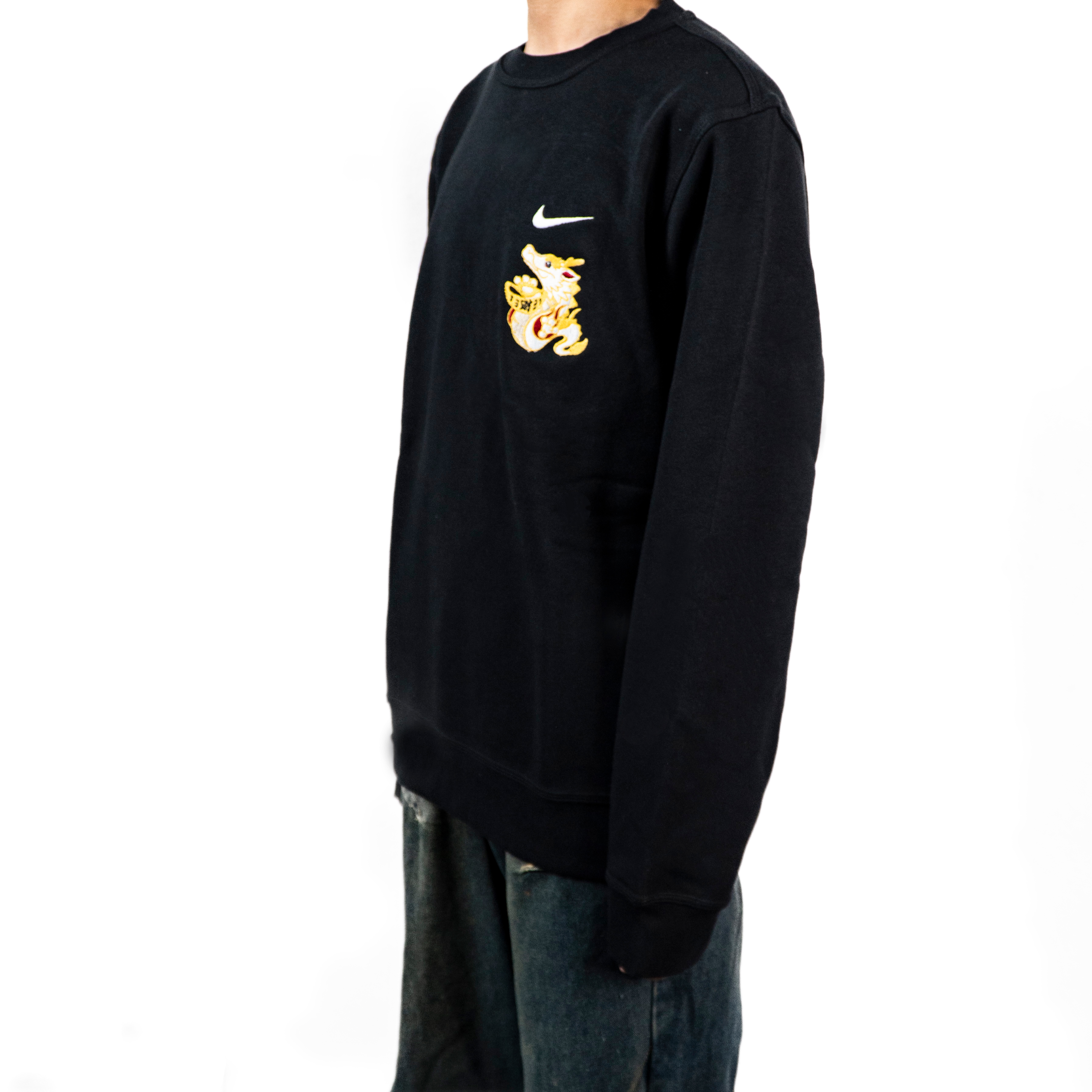 Nike Fantasy CNY Year of the Dragon Embroidered Sweatshirt Black Unisex 623459-010-Golden-Fortune-Dragon 圖 5