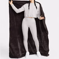 Details for Manta Chal de Terciopelo Pelo Sintético Nike Marrón Unisex Cálida y a Prueba de Viento. DO3793-220