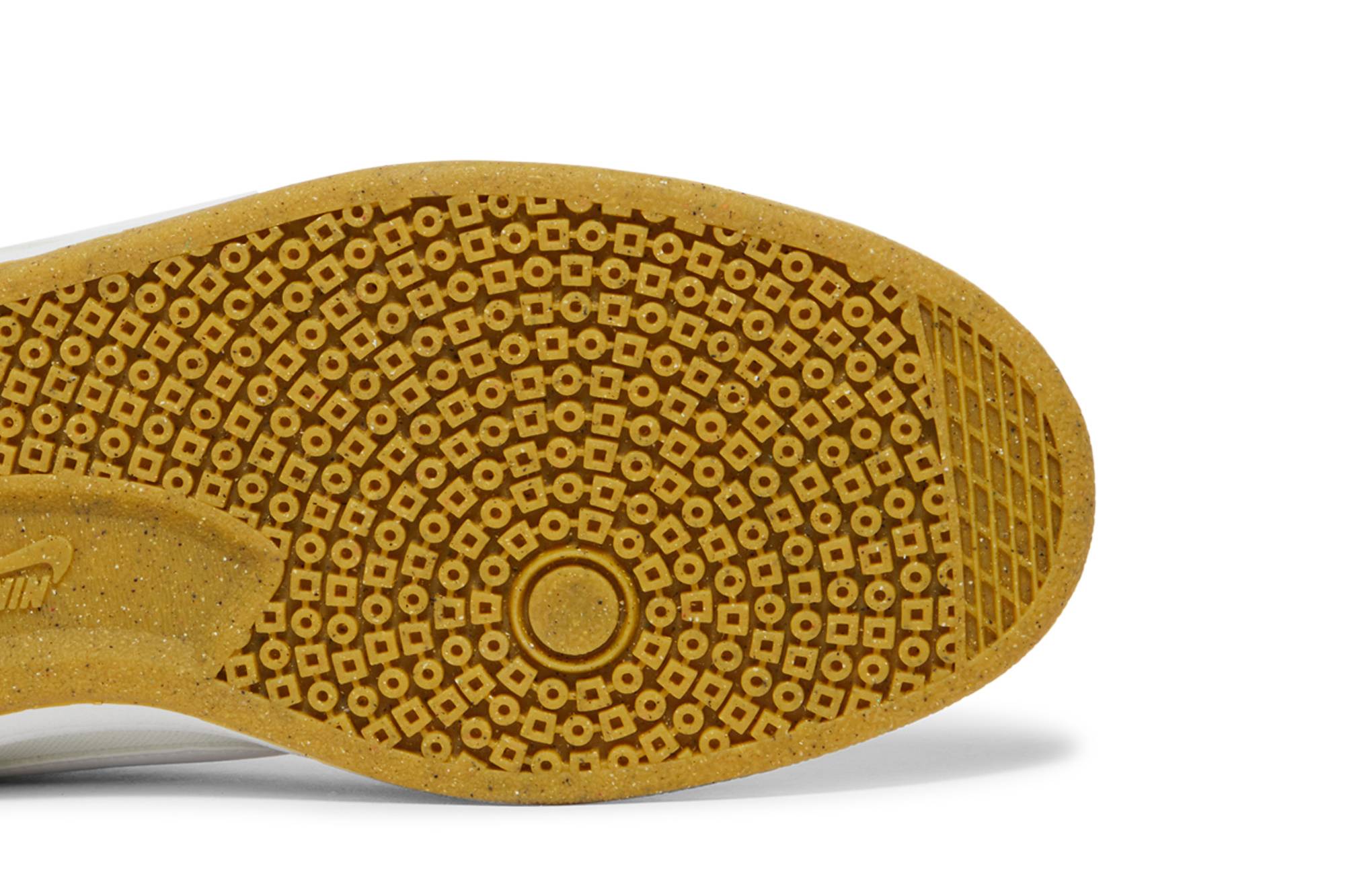 Purchase 耐克FC标准SB '峰白树胶' CJ9961-100