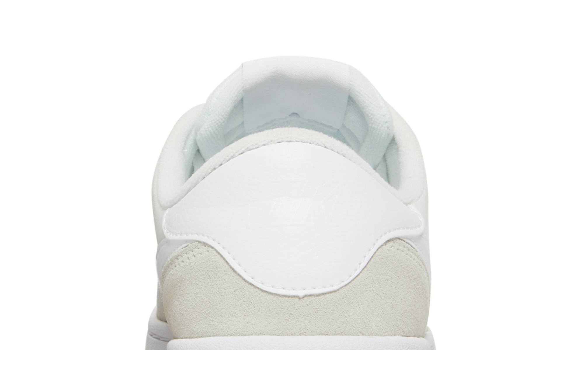 Sizing 耐克FC标准SB '峰白树胶' CJ9961-100