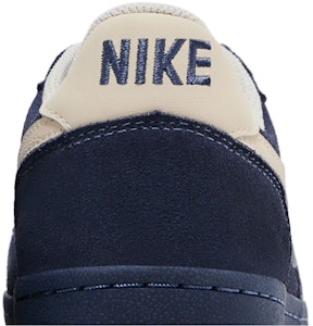 나이키 필드 제너럴 디퓨즈드 블루 내추럴 IF0666-400 Sizing 나이키 필드 제너럴 디퓨즈드 블루 내추럴 IF0666-400