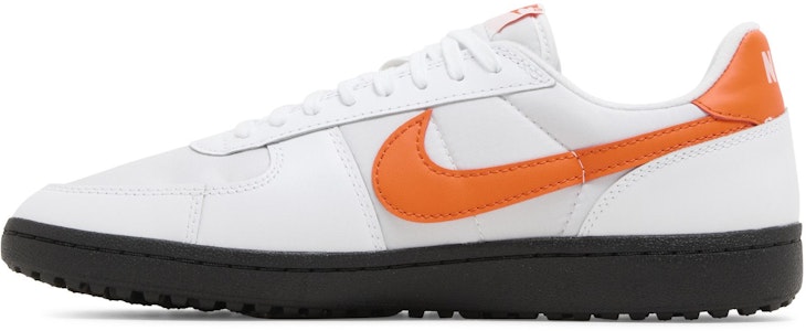 耐克橙色烈焰82 SP 张扬足球鞋 FQ8762-101 Lookbook 耐克橙色烈焰82 SP 张扬足球鞋 FQ8762-101