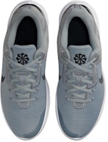 Nike 低筒 跑步鞋 男款 灰色 Shop Nike 低筒 跑步鞋 男款 灰色