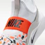 Sizing (JR) Nike Flex Runner 4 Blanco/Naranja Seguridad/Gris Bust/Negro IO9506-100