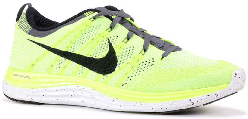 Nike Flyknit Lunar1+ 'Volt' Lelarian Hijau Neon 554887-705 Lookbook Nike Flyknit Lunar1+ 'Volt' Lelarian Hijau Neon 554887-705