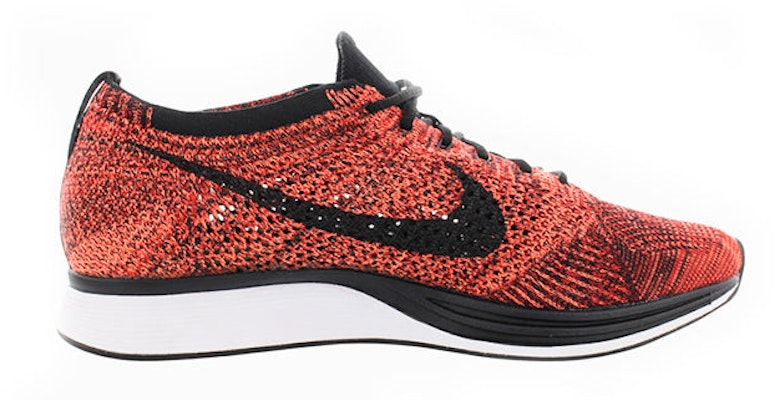 Nike Flyknit Racer 'Hitam Oren Sepenuhnya' 526628-006 Lookbook Nike Flyknit Racer 'Hitam Oren Sepenuhnya' 526628-006