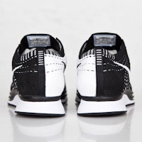 나이키 플라이니트 레이서 '블랙 화이트' 526628-002 Purchase 나이키 플라이니트 레이서 '블랙 화이트' 526628-002