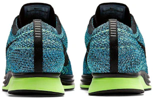 Shop 耐吉 Flyknit Racer '藍瀉湖' 526628-401