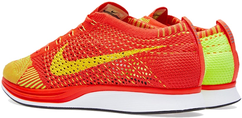 Nike Flyknit Racer 'Merah Terang' 526628-601 Lookbook Nike Flyknit Racer 'Merah Terang' 526628-601