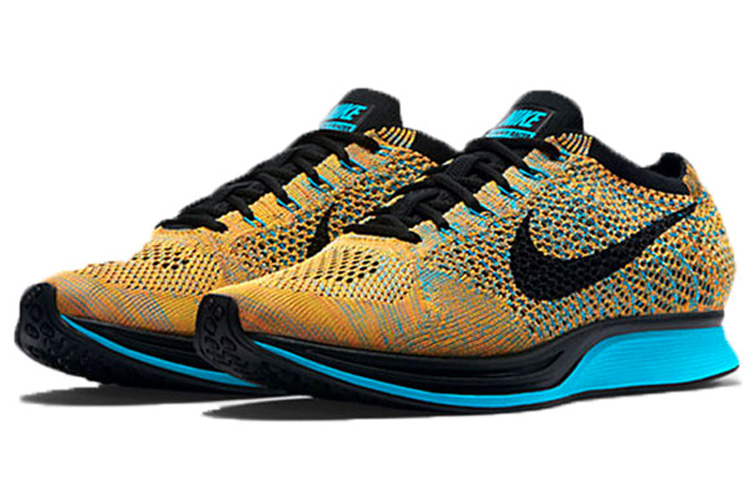 Shop Nike Flyknit Racer "Sherbet" Scarpe da Corsa 526628-800