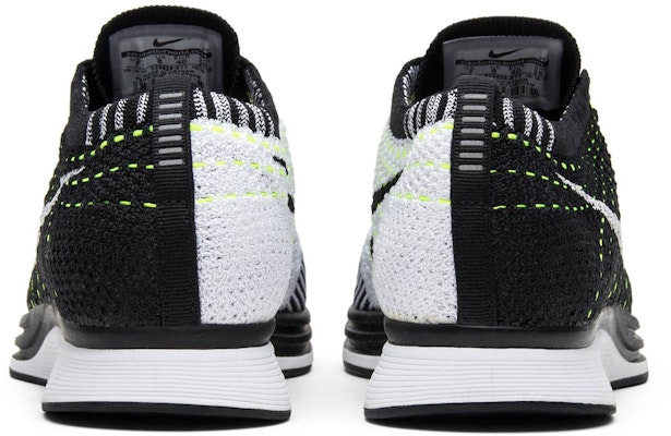 Nike Flyknit Racer 'Volt' 2015 526628-011-15 Details for Nike Flyknit Racer 'Volt' 2015 526628-011-15