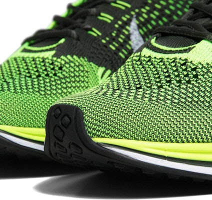Nike Flyknit Racer 'Volt' Lelaki Wanita Sneakers 526628-721 Order Nike Flyknit Racer 'Volt' Lelaki Wanita Sneakers 526628-721