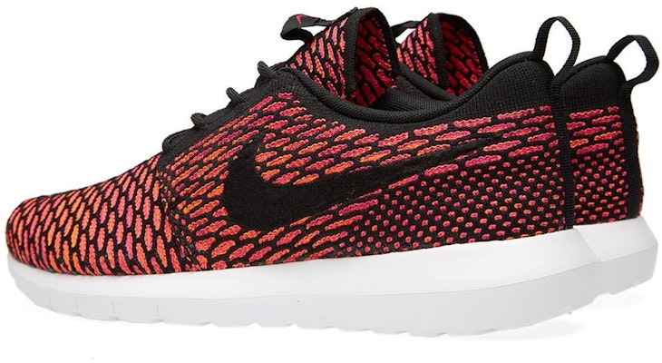 耐吉 Roshe Run Flyknit 火莓 Lookbook 耐吉 Roshe Run Flyknit 火莓