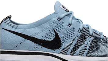 Nike Flyknit Trainer 2017 'Cirrus Blue' Sepatu Olahraga Pria AH8396-400 Order Nike Flyknit Trainer 2017 'Cirrus Blue' Sepatu Olahraga Pria AH8396-400
