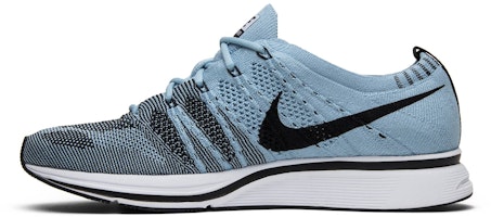 Nike Flyknit Trainer 2017 'Cirrus Blue' Sepatu Olahraga Pria AH8396-400 Lookbook Nike Flyknit Trainer 2017 'Cirrus Blue' Sepatu Olahraga Pria AH8396-400