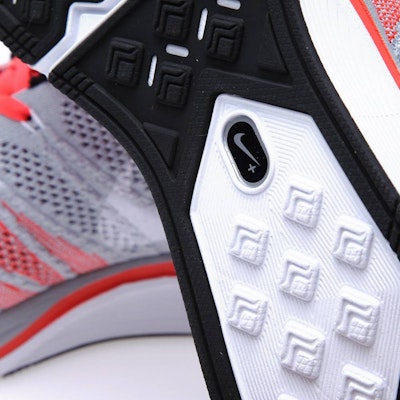Nike Flyknit Trainer+ 'Bright Crimson' 532984-613 Details for Nike Flyknit Trainer+ 'Bright Crimson' 532984-613