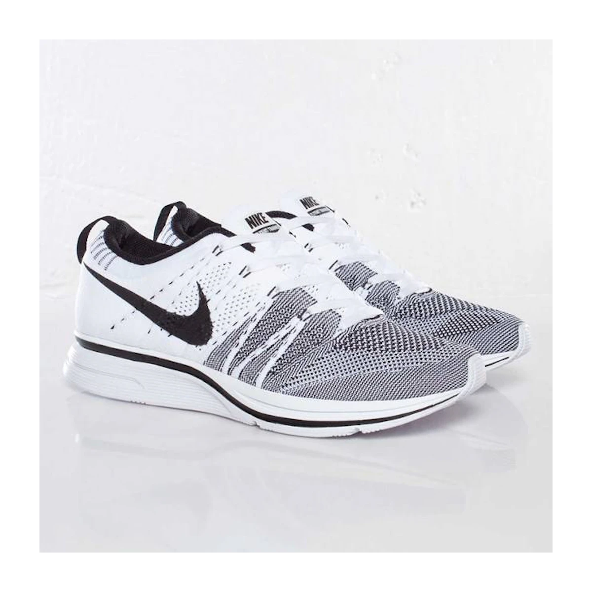 Nike flight knit trainer clearance