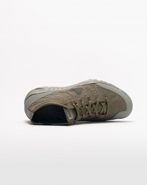 Shop 耐吉自由飛織踢球靴 SFB 鼠尾草綠