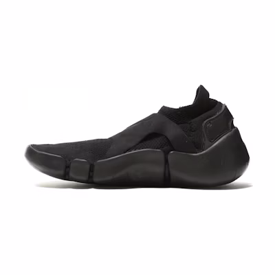 Nike Footscape Flyknit DM 'Triple Black'