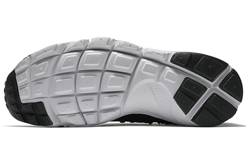 Purchase Nike Footscape Woven Chukka Flyknit ''Schwarz''. AO5417-001