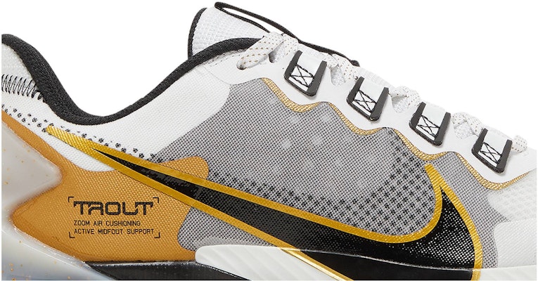 Nike Force Zoom Trout LTD TF 'Putih Emas Metalik' CZ5916-106 Order Nike Force Zoom Trout LTD TF 'Putih Emas Metalik' CZ5916-106