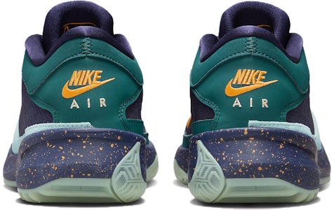 Nike Freak 5 EP 舒適耐磨 低筒 籃球鞋 男款 青紫色 Shop Nike Freak 5 EP 舒適耐磨 低筒 籃球鞋 男款 青紫色