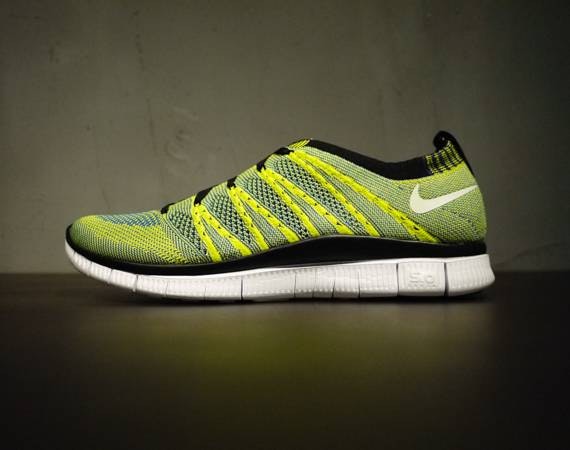 nike-free-flyknit-htm-sp-htm-616171-740
