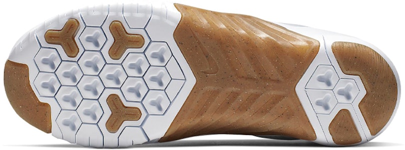 ナイキ フリー メトコン 2 "プラチナムガム" AQ8306-061 Details for ナイキ フリー メトコン 2 "プラチナムガム" AQ8306-061