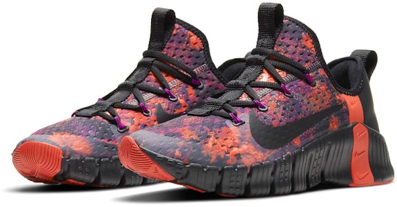Nike Free Metcon 3 簡約拼色休閒訓練鞋 黑紫橙 Lookbook Nike Free Metcon 3 簡約拼色休閒訓練鞋 黑紫橙