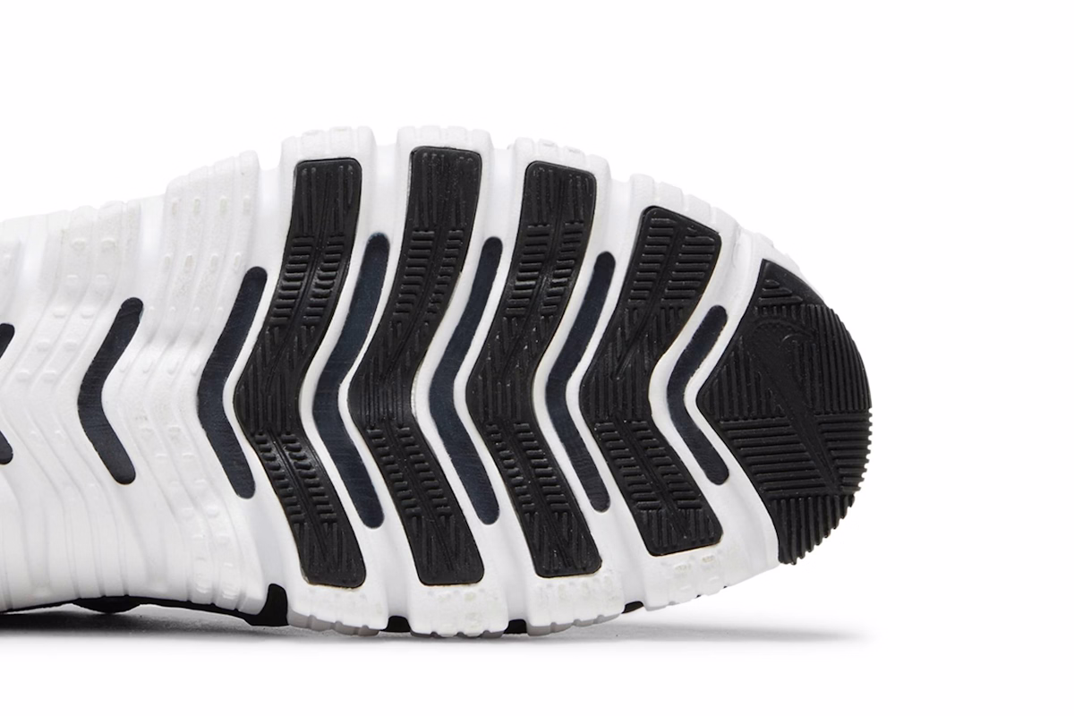 Nike Free Metcon 5 'Black White'