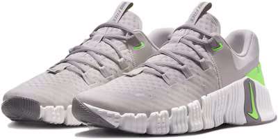 Lookbook Nike Free Metcon 5 'Hijau Iron Ore' DV3949-002