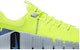 Nike Free Metcon 5 'Volt Wolf Grey' dalam Warna Kelabu dan Hijau Neon. DV3949-700