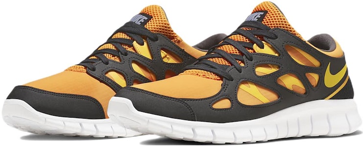 Nike Free Run 2 'Amarillo Solar Negro' DQ8977-800 Lookbook Nike Free Run 2 'Amarillo Solar Negro' DQ8977-800